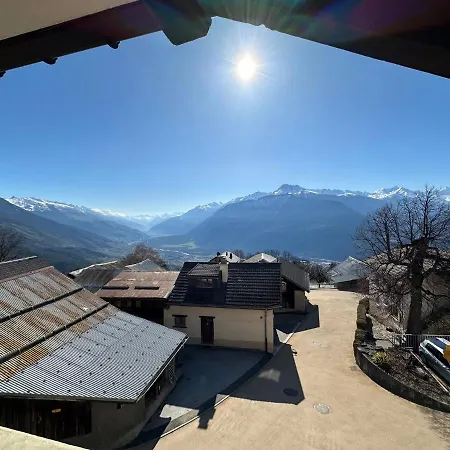 The Cuckoos Nest 5mns To Montana Swiss Apartment